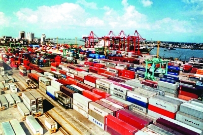 上海天津大連將建成國際航運(yùn)中心