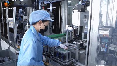 從家門口到廠門口 湖北人社部門全力服務(wù)，助務(wù)工人員返崗復(fù)工